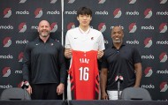 开云官网-拓媒：去年选杨瀚森是不是为了涨热度后卖球队？时间点太巧合了